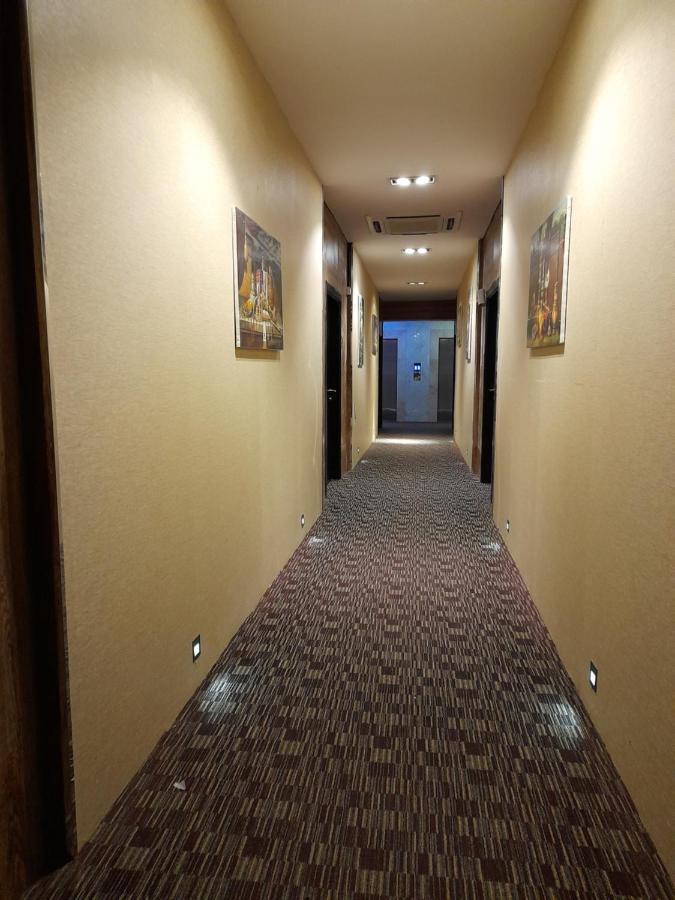 Eman House Aparthotel ซาลาลาห์ ภายนอก รูปภาพ