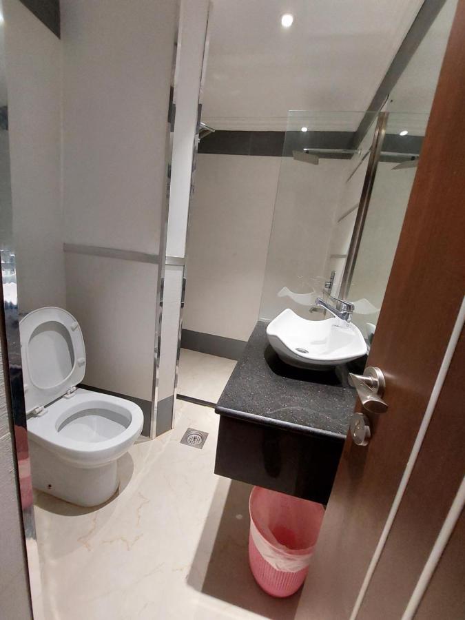 Eman House Aparthotel ซาลาลาห์ ภายนอก รูปภาพ