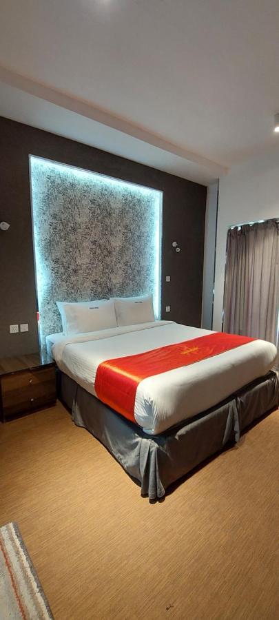 Eman House Aparthotel ซาลาลาห์ ภายนอก รูปภาพ