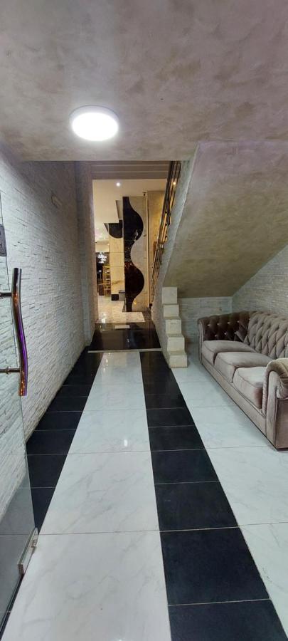 Eman House Aparthotel ซาลาลาห์ ภายนอก รูปภาพ